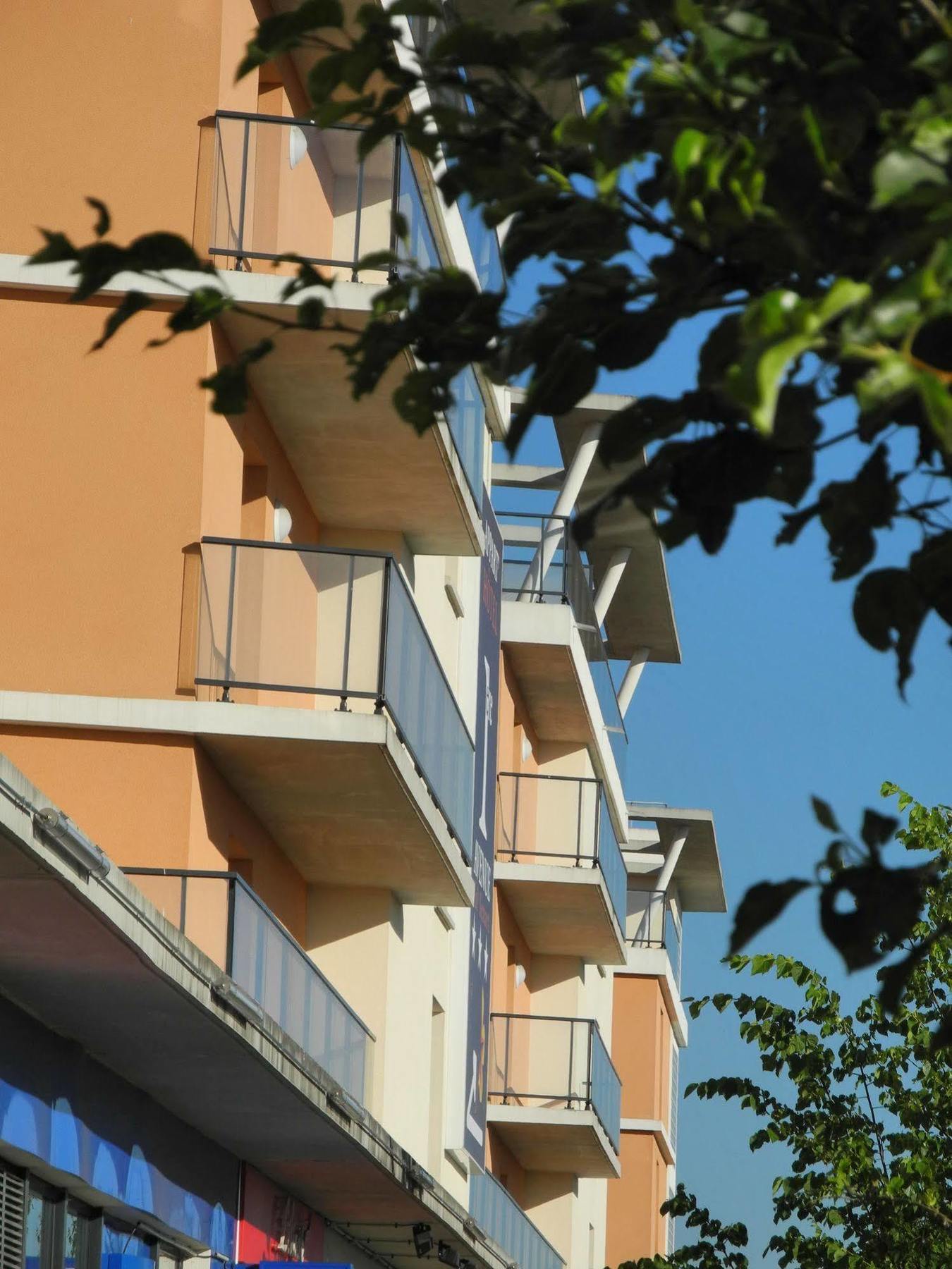 Villa Val Senart 1Ere Avenue Quincy-sous-Senart Exterior photo